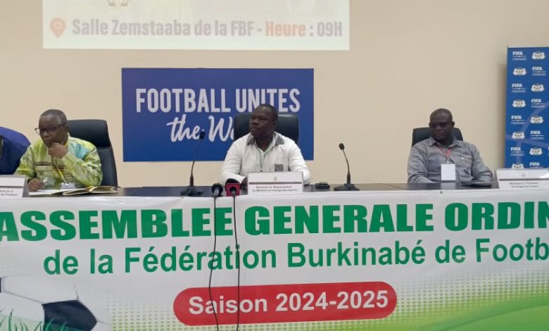 Le Président de la Fédération nigérienne de football (2e à partir de la gauche) a assisté aux travaux de l’Assemblée générale