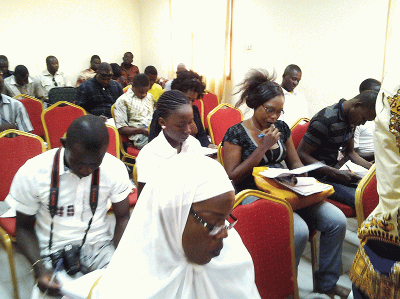 Plusieurs dizaines de journalistes ont pris part à cette conférence de presse. (Ph.: OS)