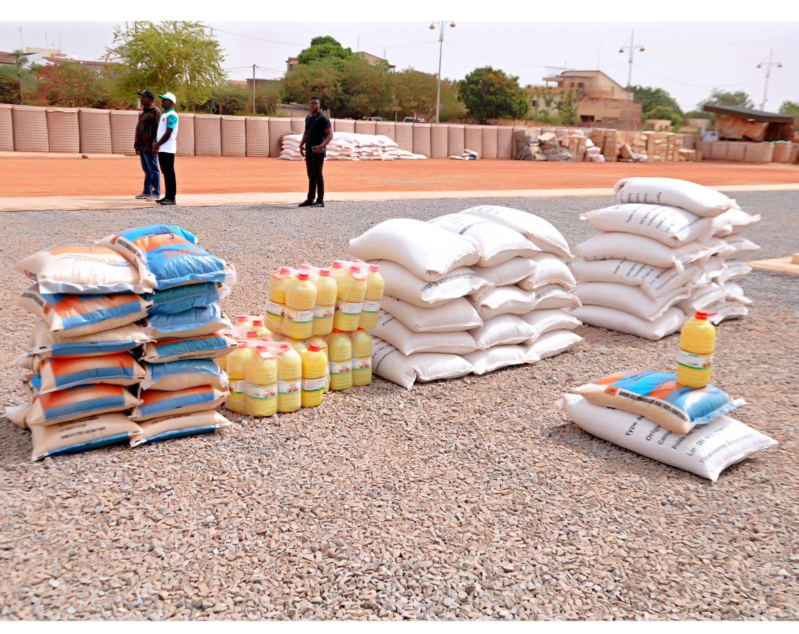 Support for 25 widows from VDP/FDS families: APR-Sahel donates food